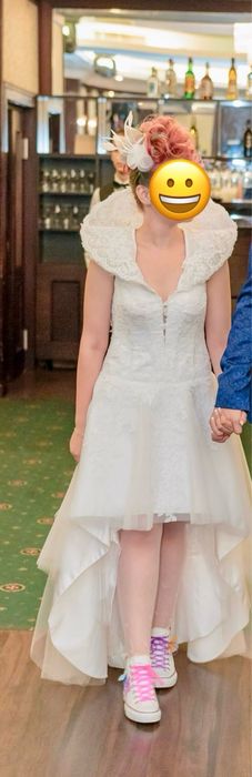 Rochie mireasă cu guler, scurtă în partea din față