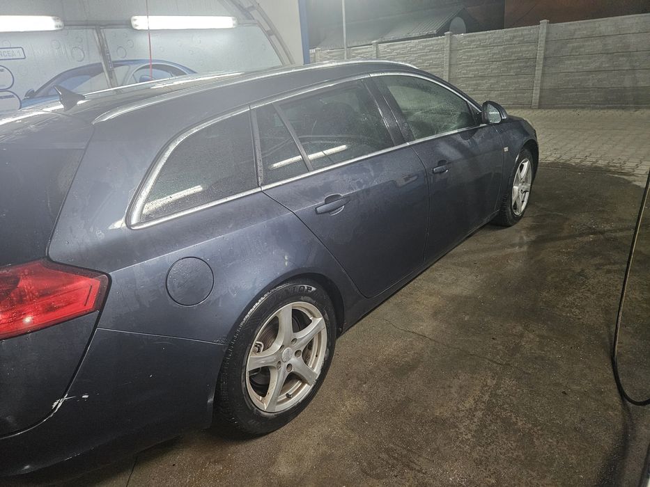 Opel insigna 1.6 benzina