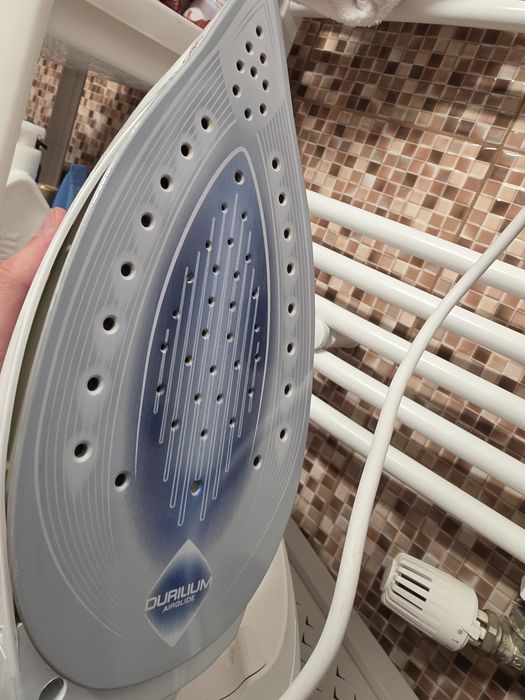 Statie de calcat Tefal Express Anti-Calc SV8030E0