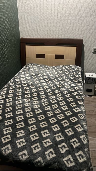 Продам мебель для спальни и шкаф
