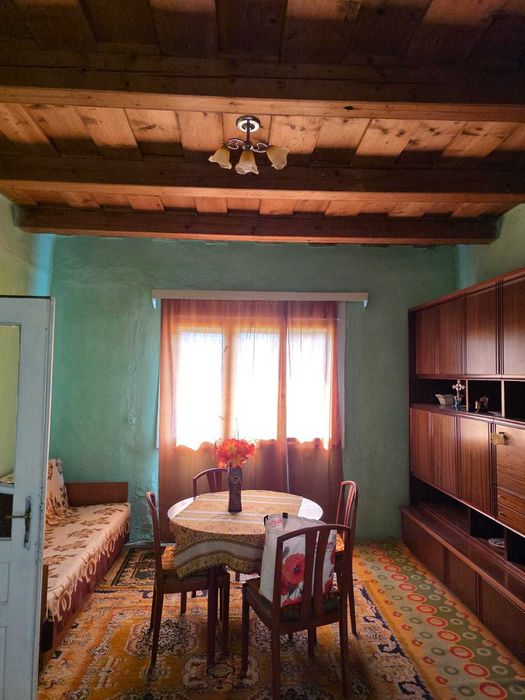 Vând teren pentru casă sau teren cu una sau două case în comuna Bocsig, județul Arad