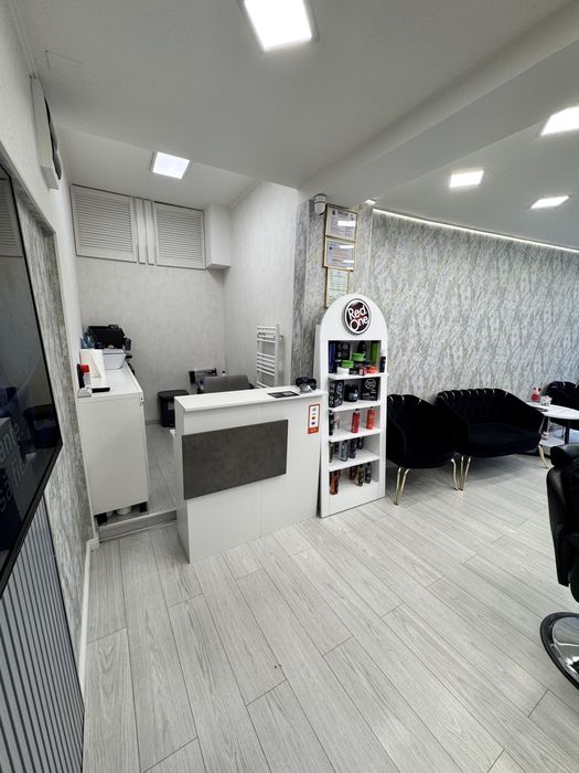 Spatiu de inchiriat-zona cu trafic pietonal intens,Sector 4