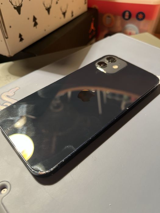 Продам Айфон 12 128гб черный б/у