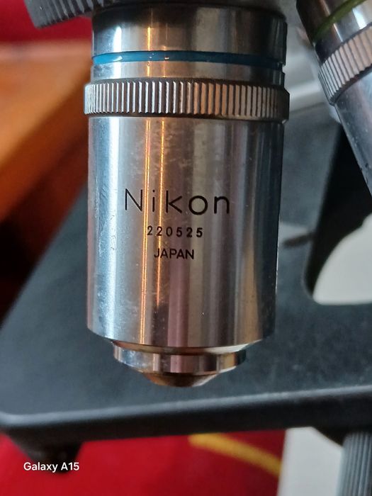 Microscop profesional