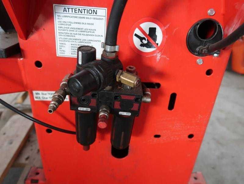 Schimbator de anvelope si echilibrator de roti John Bean