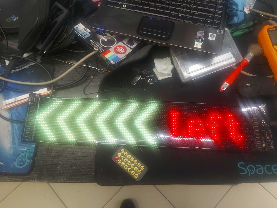Baner luminos programabil, pentru camion, masina, etc cu telecomanda