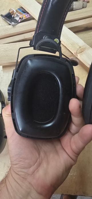 Casti protectie cu radio Howard Leight