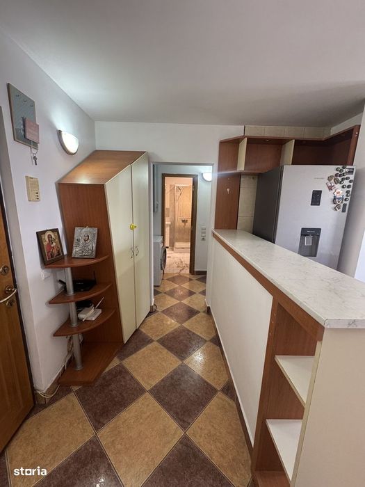 Apartament de închiriat – Sector 3