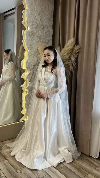 Шикарное новое платье