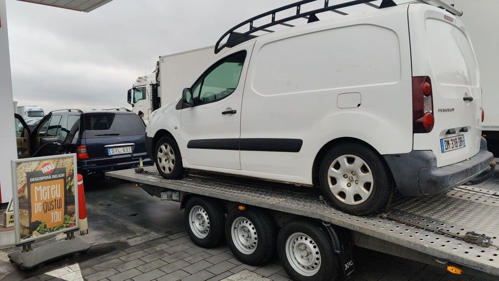 Tractari auto asistenta rutiera non stop platforma libera Arad