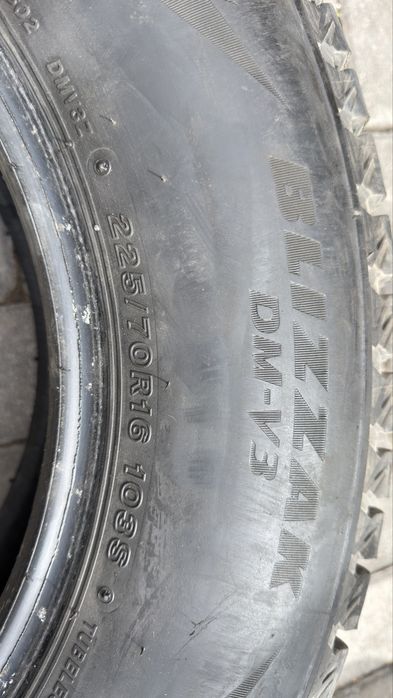Зимние шины Bridgestone 225/70/16