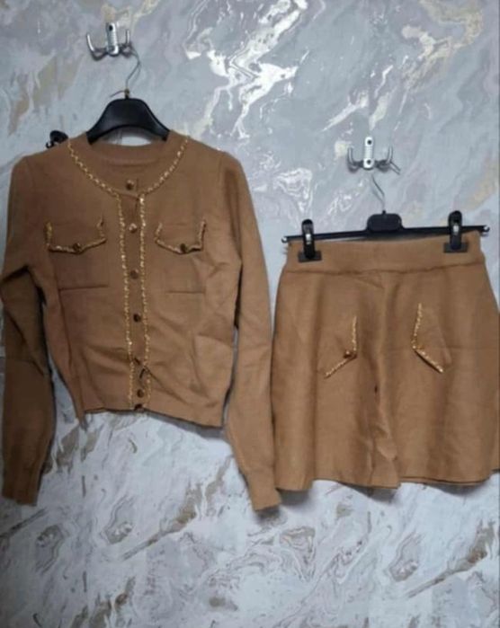 Compleu copii diferite modele