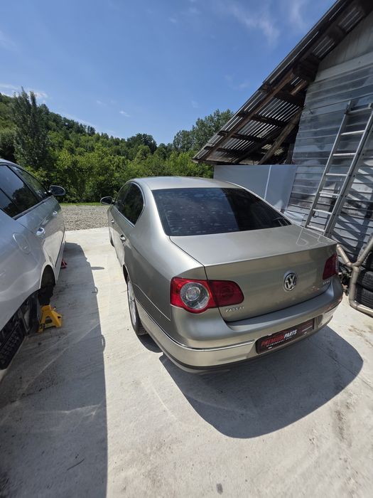 Dezmembrez passat b6 2.0 bkp 4motion