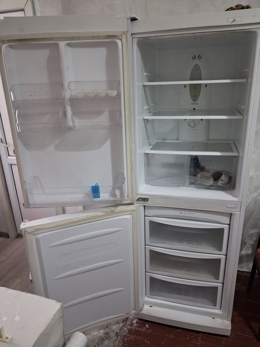 Холодильник самсунг