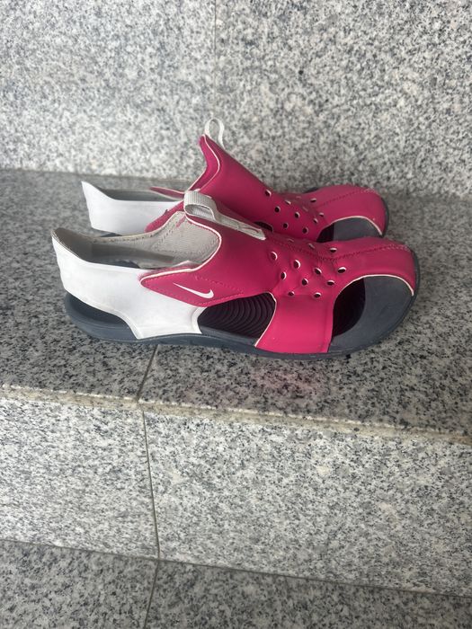 Sandale Nike marimea 35