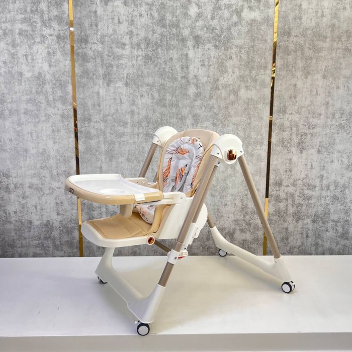 Скидка!!!Новый детский стульчик для кормление (новое в коробке)