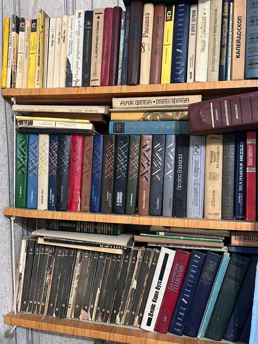 Продам книги в очень хорошем состоянии!