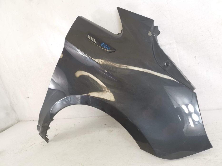 Десен преден калник / Десен преден калник Merc