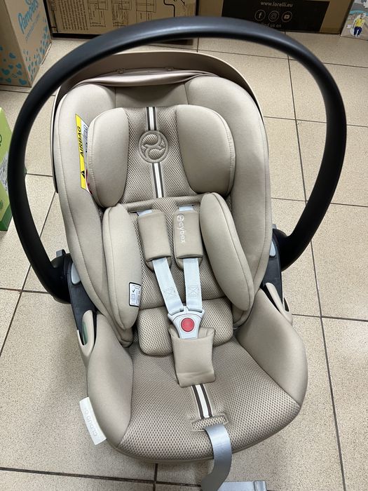 Кощница за кола Cybex Cloud G i-Size Plus Almond Beige + адаптери