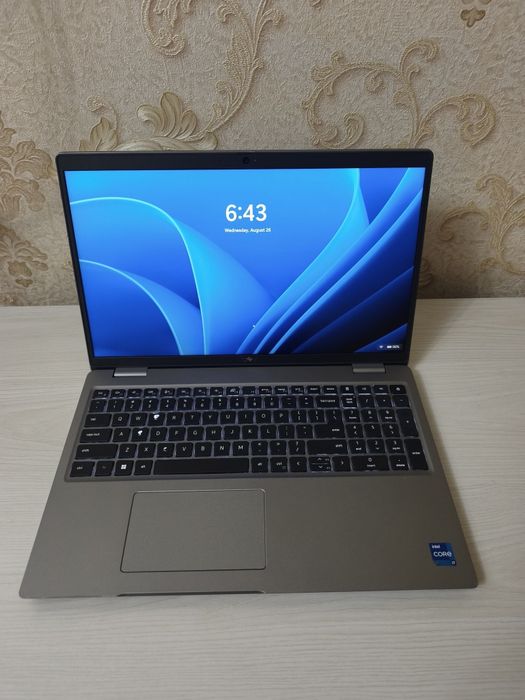 Dell Precision 3571 Workstation