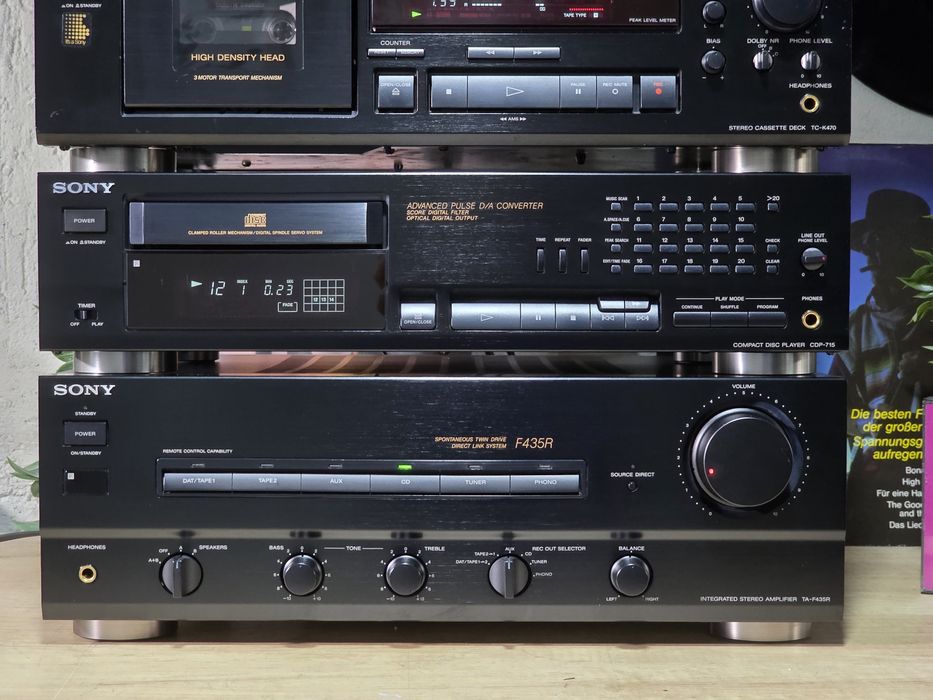 Linie audio SONY amplificator ta-f435r,cd player cdp-715 tuner st-s311
