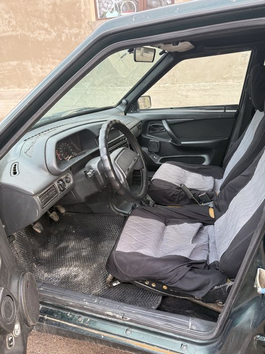 Автомобиль ВАЗ 2114