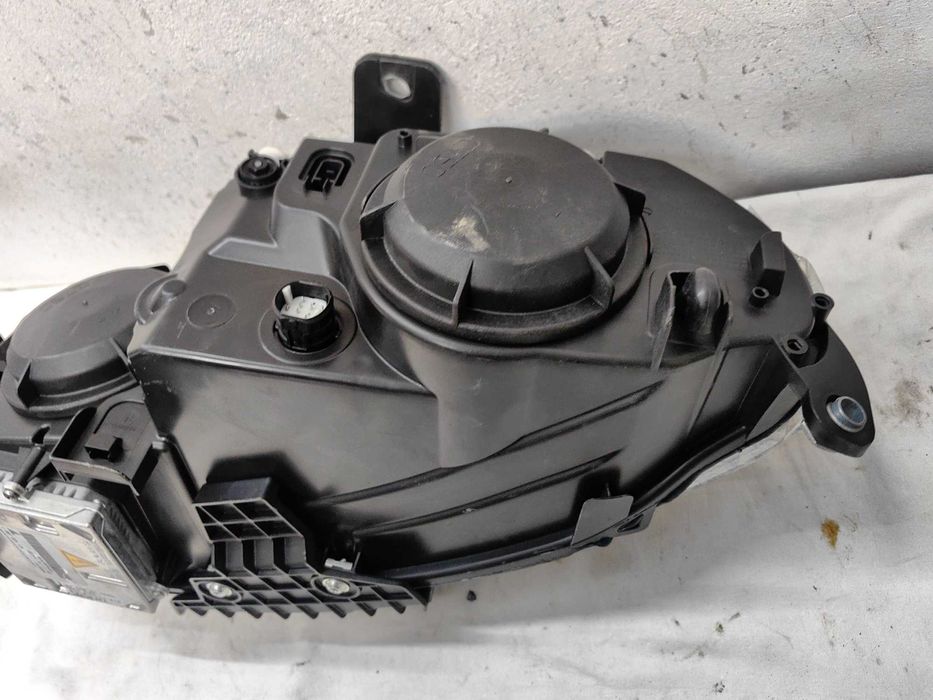 Оригинален НОВ фар Фиат Крома  Fiat Croma Xenon