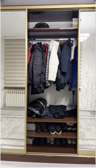 Продаётся большой шкаф