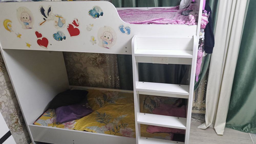 Детская кровать двухъярусная