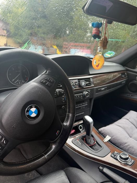 Vând BMW seria 3 325