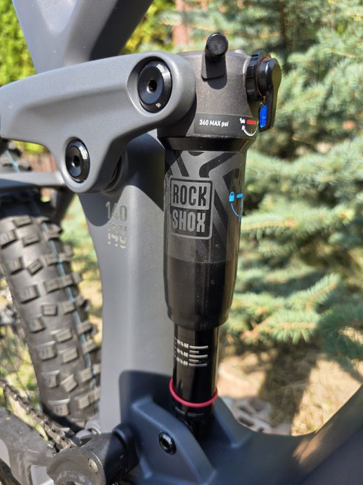 Bicicleta electrica  Cube