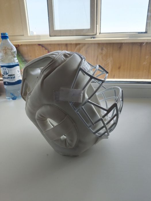 Шлем для спорта.