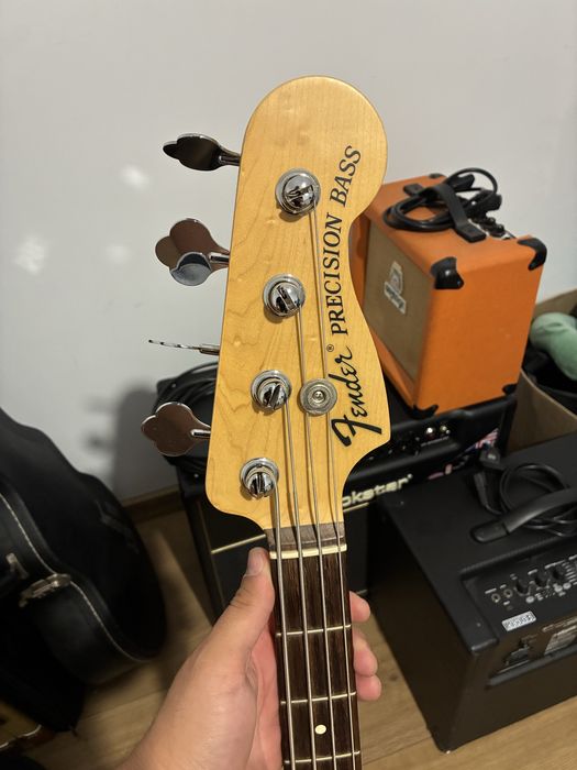 Fender American Precision Bass USA – Made in USA, stare foarte bună