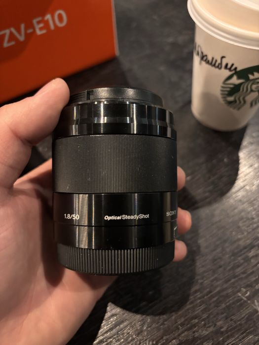 продам объектив сони 50мм 1.8