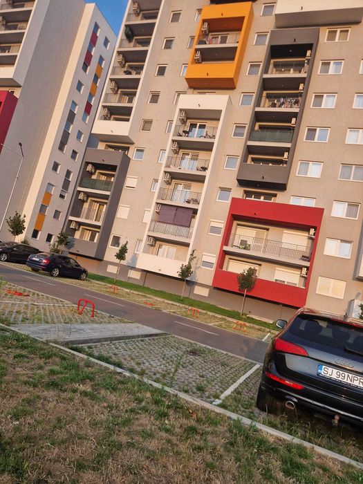 Apartament 2+1/2 camere de dat in chirie -  impecabil - Prima Shops - bloc nou - foarte spatios si luminos