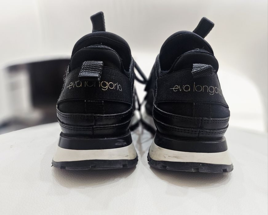 Сникърси, обувки