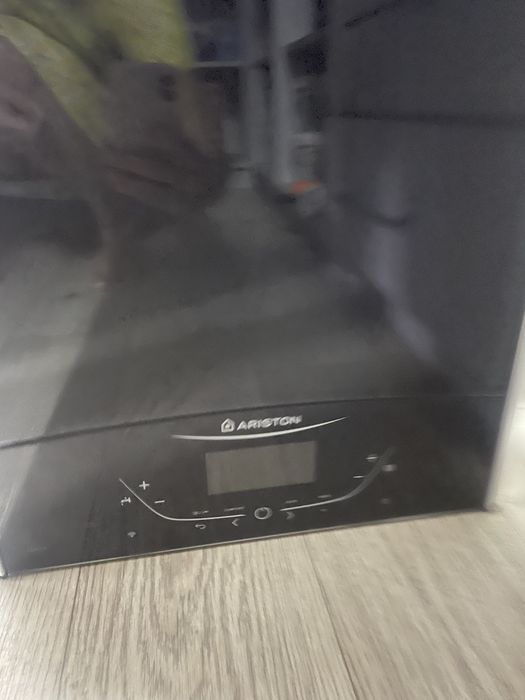 Ariston котел на стенный