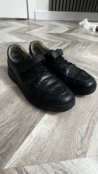 Продам туфли от тифлани для мальчика