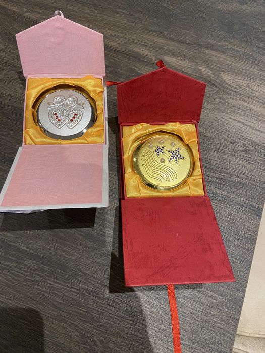 Зеркала карманные, новыe