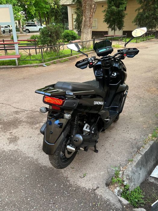 Tank skuter 2025 yil 150 kub  6000 yurgan jesti faralari bor