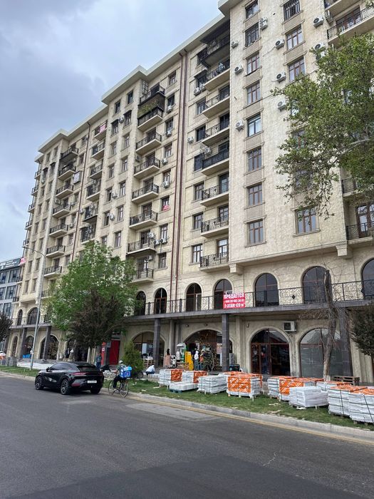 Коммерция на 1 линии в ЖК New Life — 120 м², 2 этаж, потолки 3.75 м