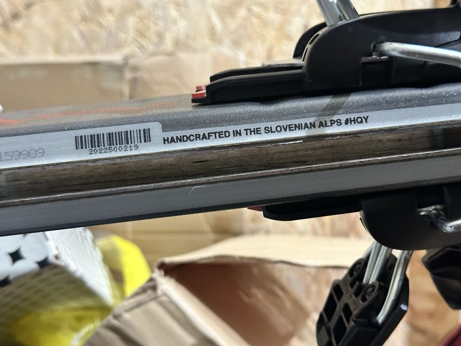 Горные лыжи ELAN