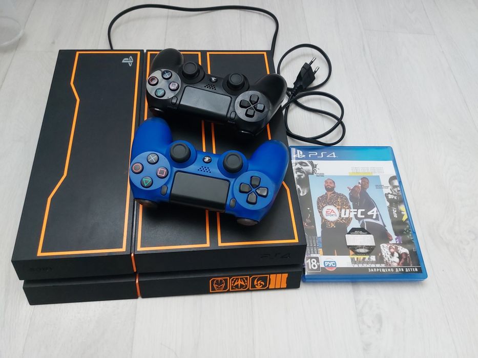 Плестейшн 4 продам хорошом состояние
