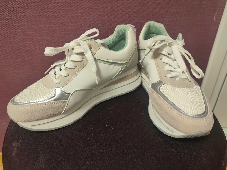 ЧИСТО НОВИ МАРАТОНКИ в свежи цветове, РАЗМЕР 38.