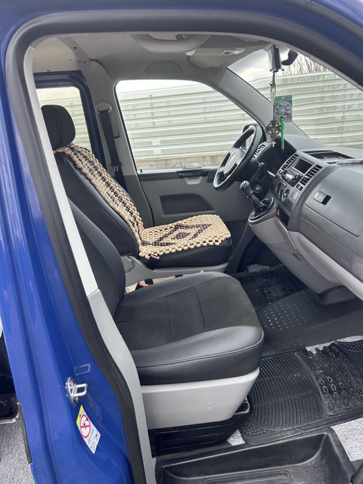 VW Volkswagen Transporter/Caravelle 1.9 TDI**105 CP**6 locuri**A.C.**