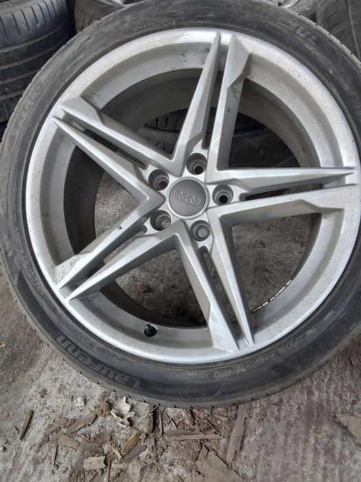 Set 4 jante impecabile! audi a5 2017 r18  cu anvelope de vara bune!