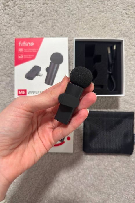 Продам беспроводной микрофон Fifine M6