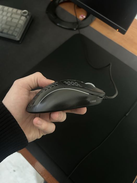 Гейминг Мишка Glorious model D