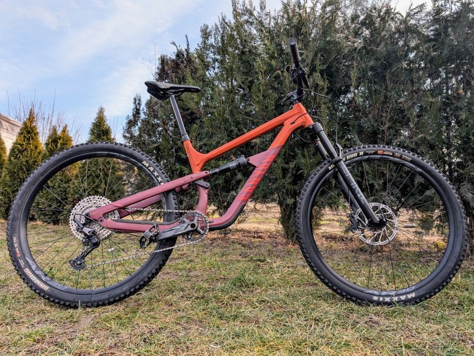 Планински велосипед Canyon Spectral 125 2022 не е Cube, Specialized