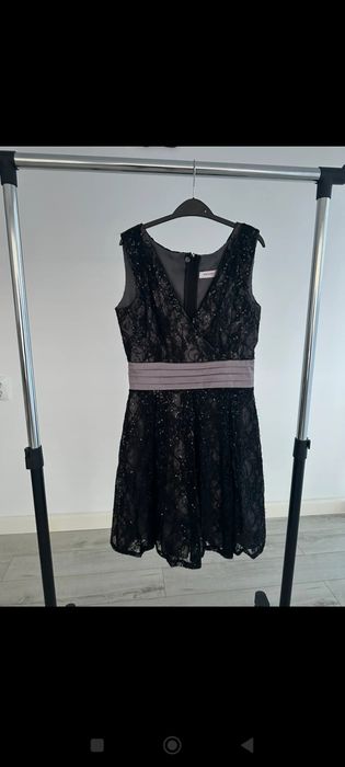 Rochie ocazie mărimea 36,stare foarte buna.